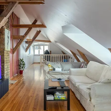 Apartamento Historic Haven