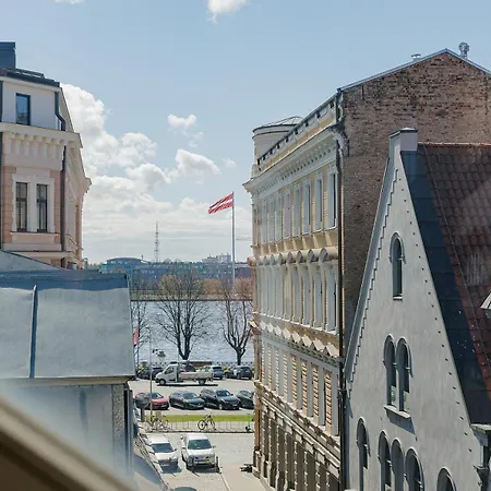 Historic Haven Апартаменти